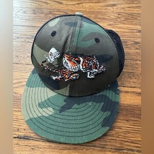 CINCINNATI BENGALS (New Era) Camouflage Tiger Embroidered Cap.